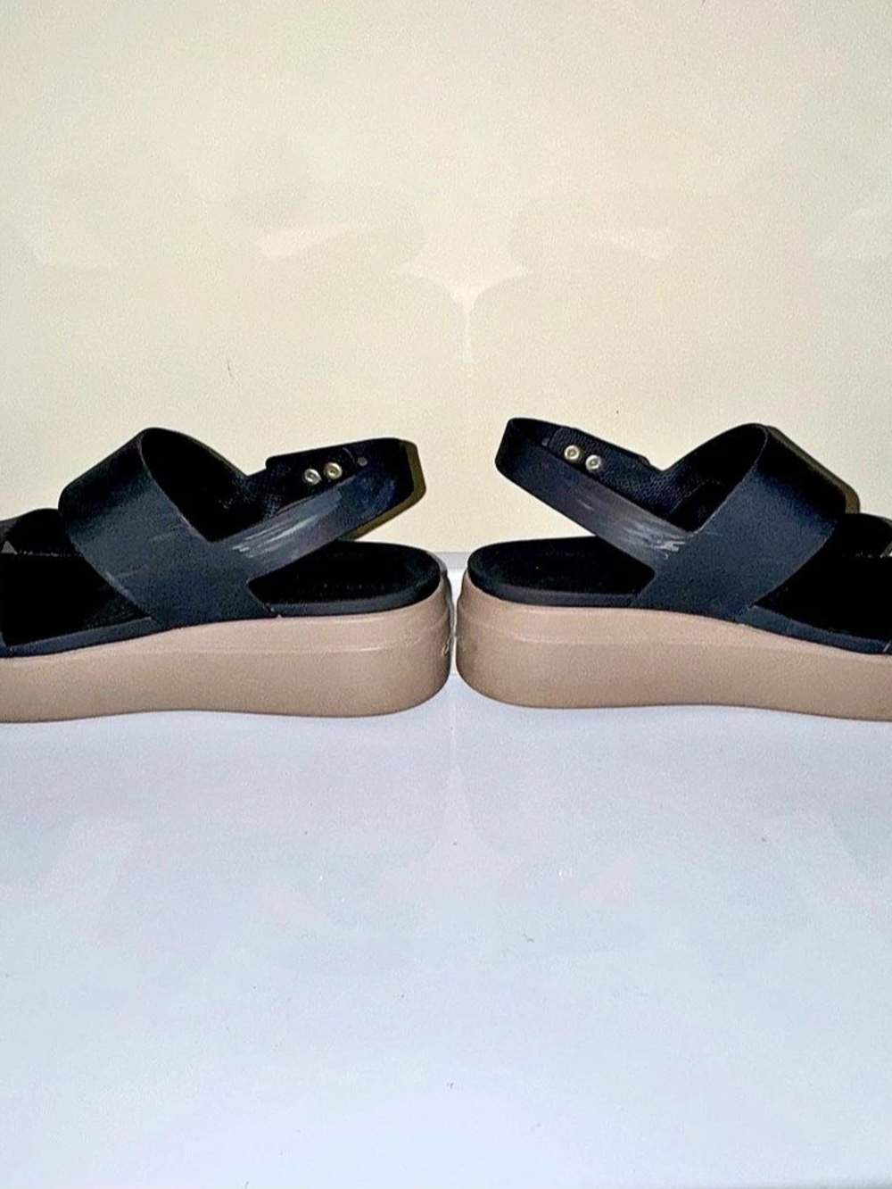 Crocs Brooklyn Low Wedge Sandals Black & Brown US 7 - Picture 5 of 12